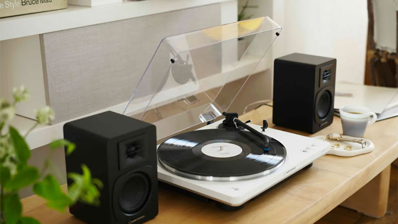 Audio-Technica AT-LP70XBT White - Record player - LDLC